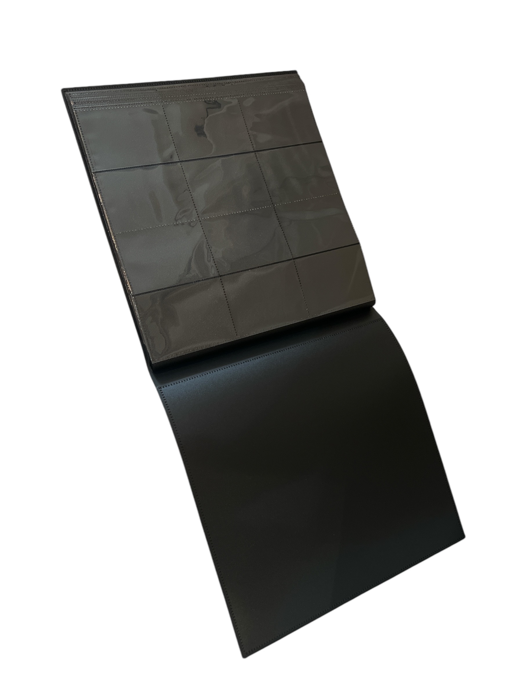 LUCK DRAGON 12 POCKET PLASTIC BINDER (480 CARDS)